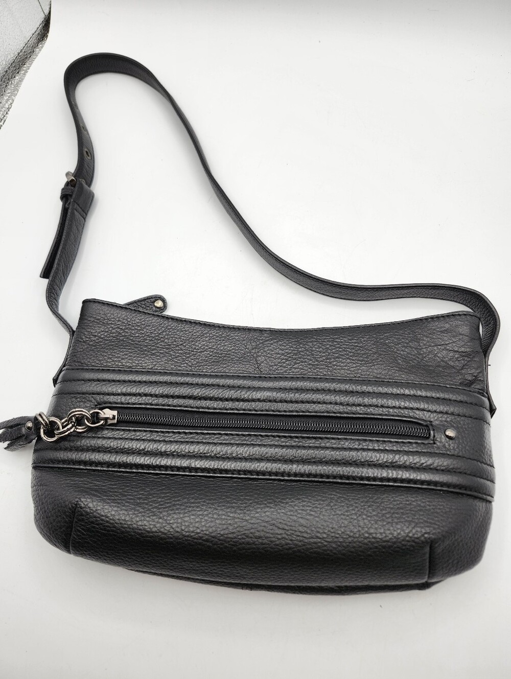 Stone Mountain Accessories Black Pebbled Leather Crossbody Bag 11 X 6"